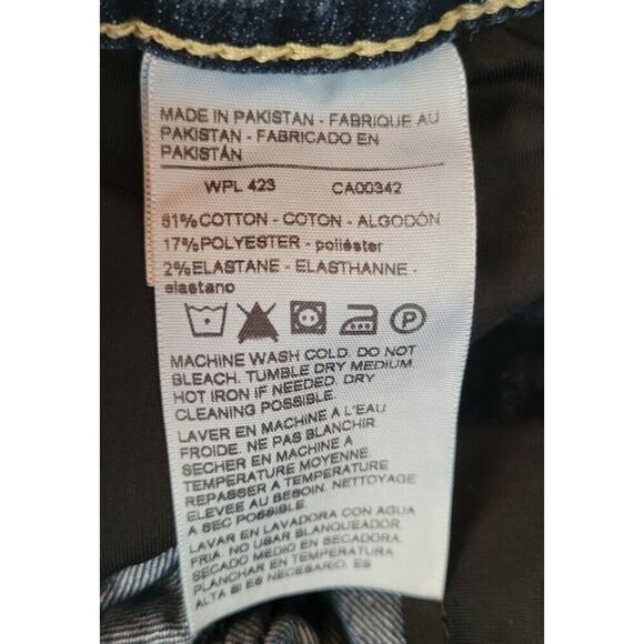 Levis Slim Straight Jeans Womens 30 x 32 Totally Shaping Dark Wash Jeans Stretch - Picture 11 of 12